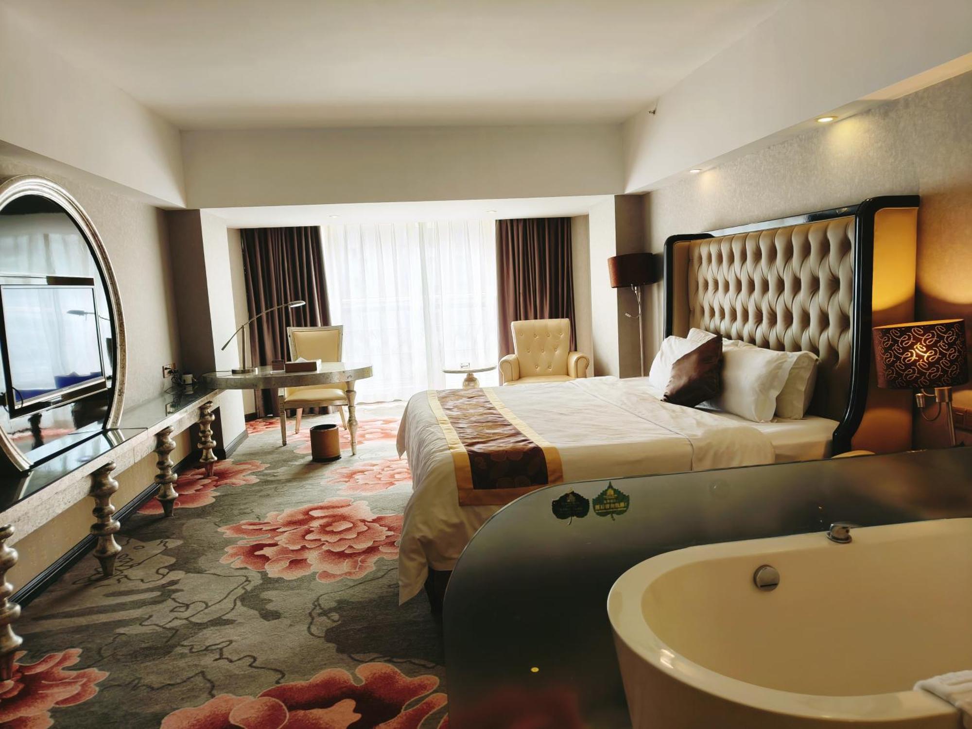 Clayton Hotel-Near Pazhou Exhibition Center Гуанчжоу Екстер'єр фото